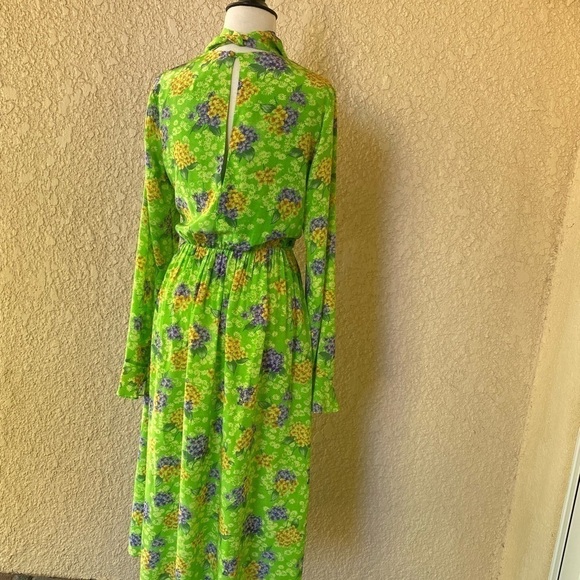 Les Reveries Silk Lime Green With Purple & Gold Floral Print Midi Dress  6 EUC‎ - Picture 8 of 12